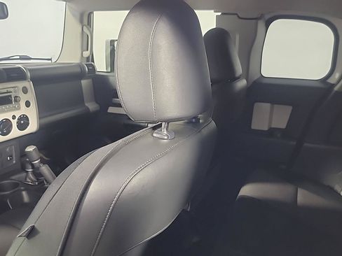 Used 2014 Toyota FJ Cruiser 4WD w/ Upgrade Package image 16