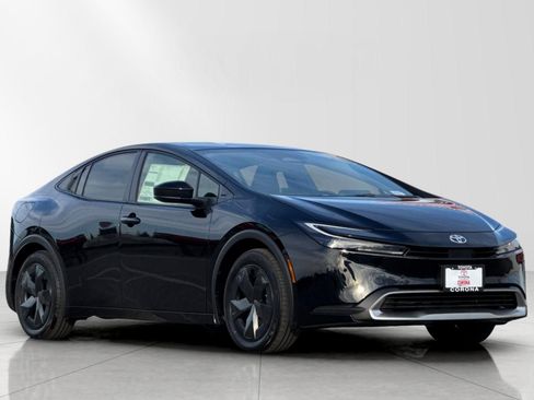 New 2026 Toyota Prius SE image 1