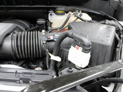 Used 2023 Chevrolet Silverado 1500 ZR2 w/ Technology Package AWD/4WD image 31