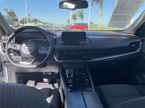 Used 2023 Nissan Rogue SV image 19