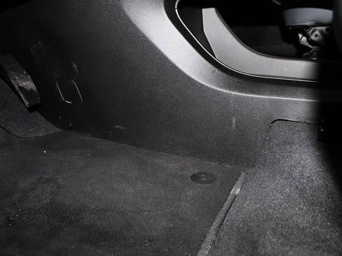 Used 2023 Buick Enclave Essence w/ Sport Touring Edition image 34