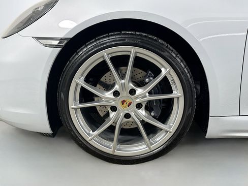 Certified 2024 Porsche 718 Boxster image 23