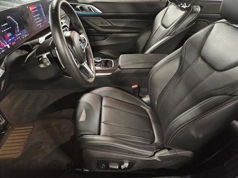 Used 2024 BMW M440i Convertible w/ Premium Package image 16