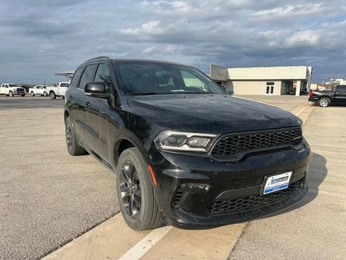 Used 2021 Dodge Durango GT image 3