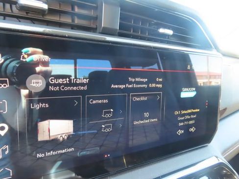 Used 2025 GMC Sierra 3500 AT4 w/ AT4 Preferred Package AWD/4WD image 27