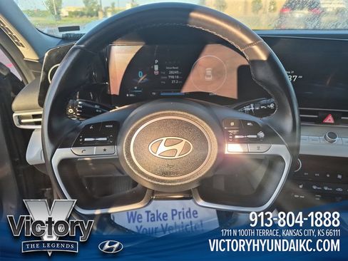 Used 2024 Hyundai Elantra Limited FWD image 14