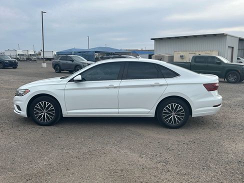 Used 2021 Volkswagen Jetta SE FWD image 8
