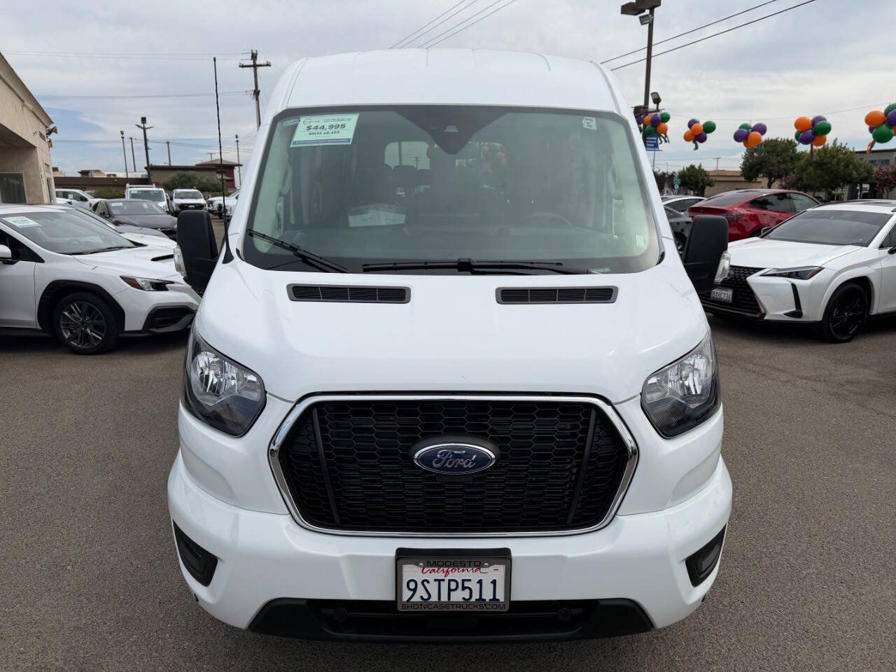 Used 2025 Ford Transit 350 XLT RWD image 3