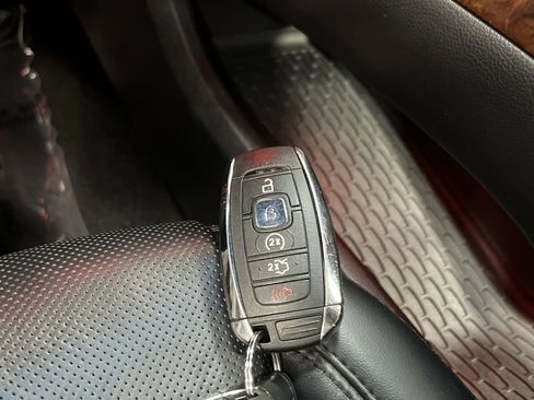 Used 2019 Lincoln Nautilus Reserve w/ Ultimate Package image 30