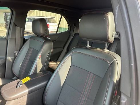Used 2022 Chevrolet Equinox RS w/ LPO, Floor Liner Package AWD/4WD image 3