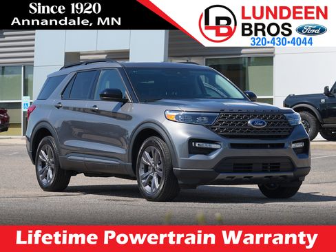 Used 2024 Ford Explorer XLT w/ Equipment Group 202A AWD/4WD image 1