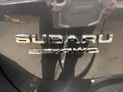 Used 2023 Subaru Forester Premium AWD/4WD image 8