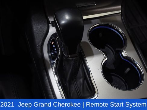 Used 2021 Jeep Grand Cherokee Laredo X AWD/4WD image 24