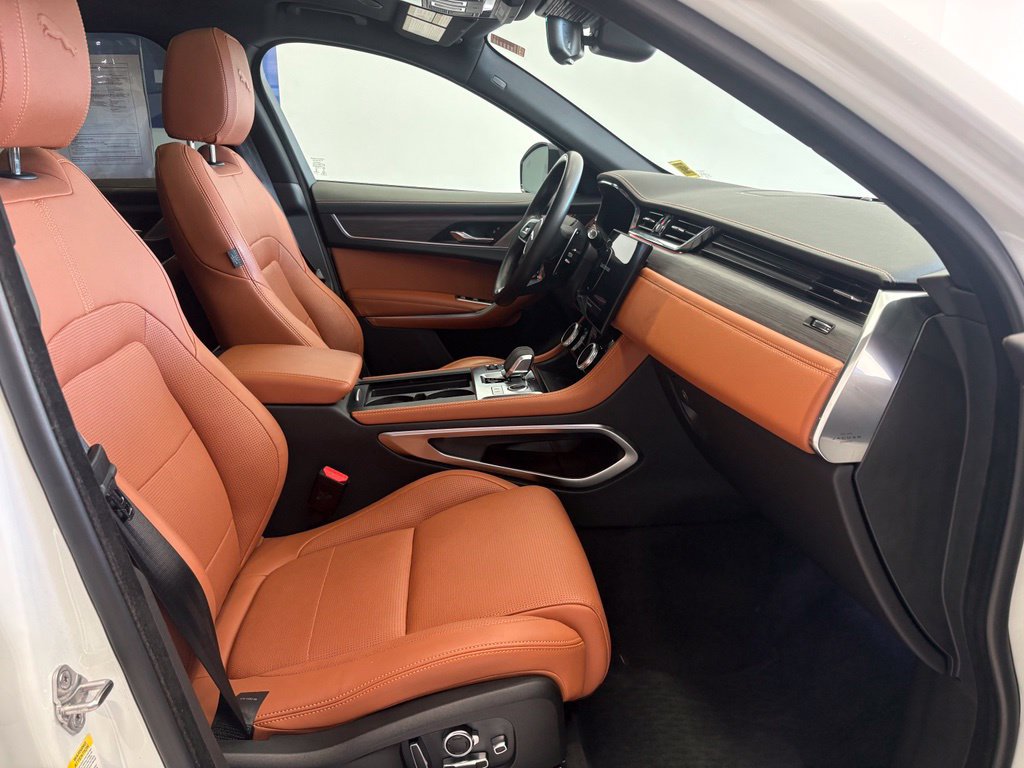 Used 2023 Jaguar F-PACE R-Dynamic S AWD/4WD image 25