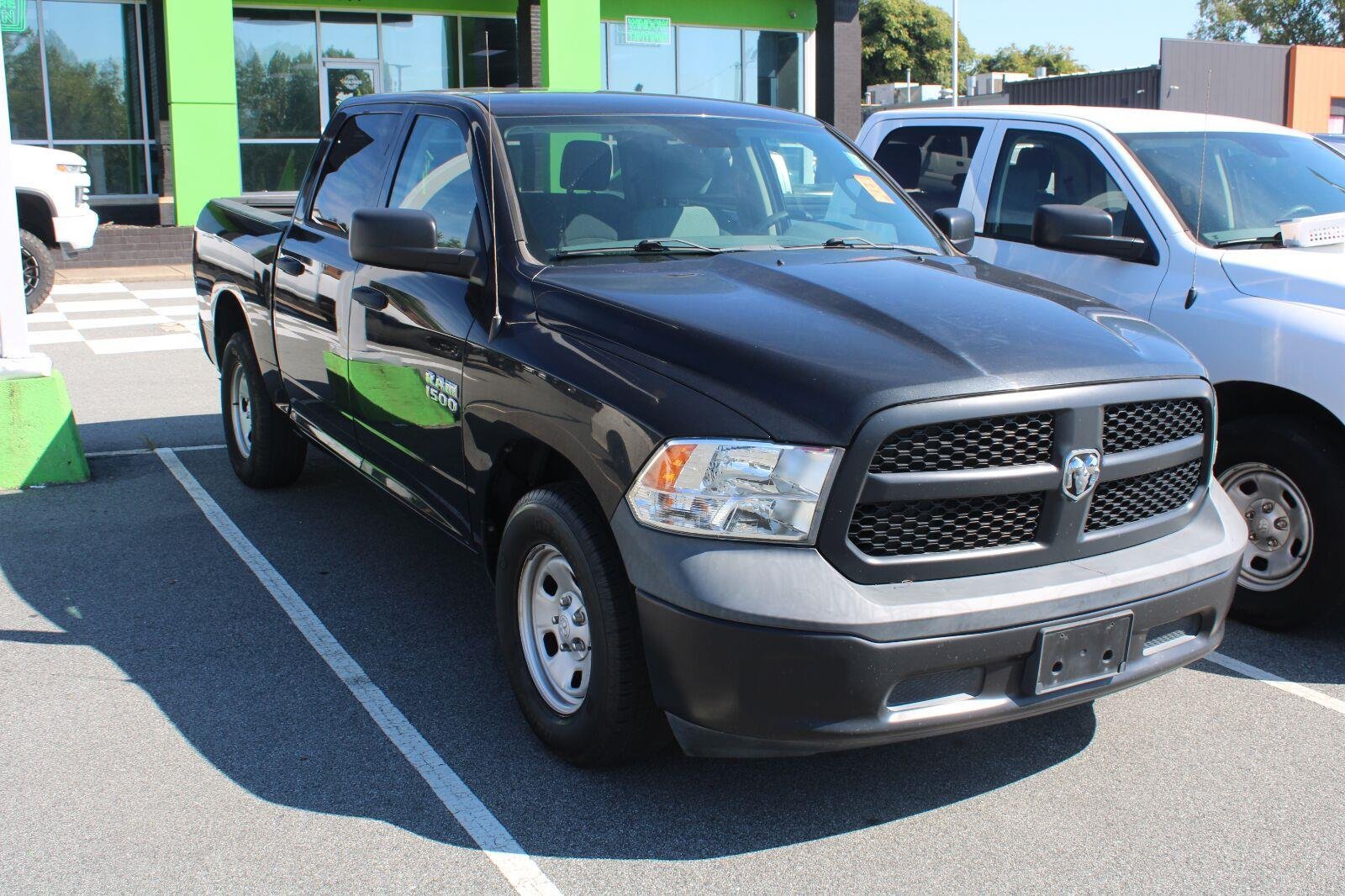 Used 2018 RAM 1500 Tradesman w/ Popular Equipment Group RWD image 3