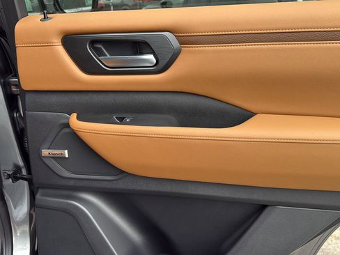 New 2026 Nissan Armada SL image 28