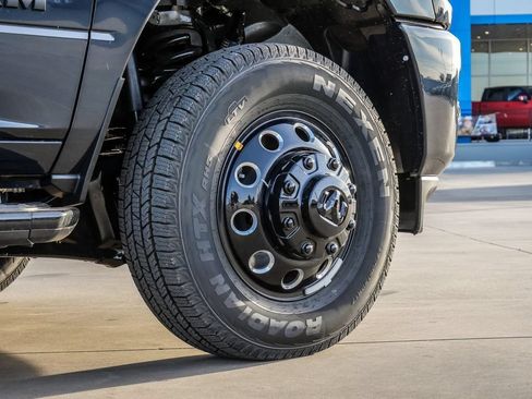 New 2026 RAM 3500 Laramie w/ Night Edition AWD/4WD image 69