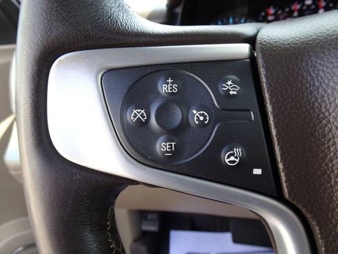 Used 2017 GMC Yukon XL SLT w/ Open Road Package image 30