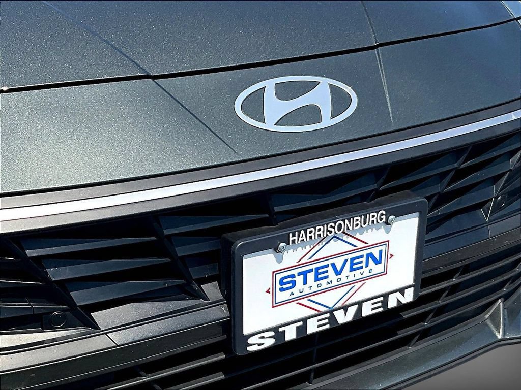 Certified 2026 Hyundai Elantra Sport FWD image 31