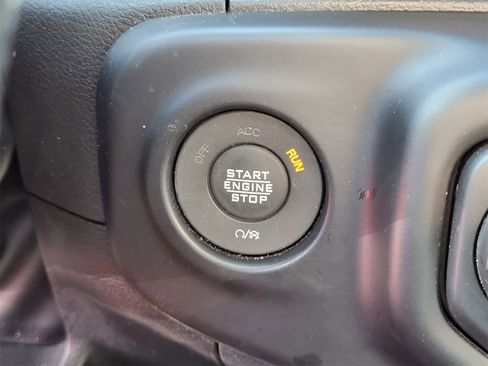 Used 2022 Jeep Wrangler Unlimited Rubicon w/ Xtreme Recon 35" Tire Package image 19