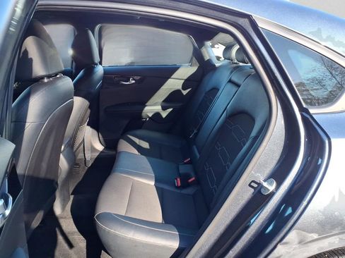 Used 2023 Kia Forte GT-Line image 9