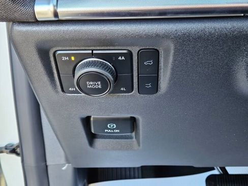 New 2025 Ford Expedition Platinum w/ Platinum Ultimate Package image 27