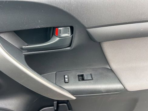 Used 2015 Scion tC image 25