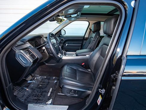 Used 2020 Land Rover Range Rover Sport HSE image 35