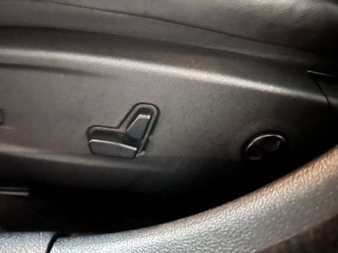 Used 2014 Dodge Charger SXT Plus image 16