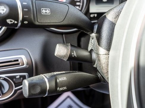 Used 2018 Mercedes-Benz C 300 4MATIC Sedan image 21