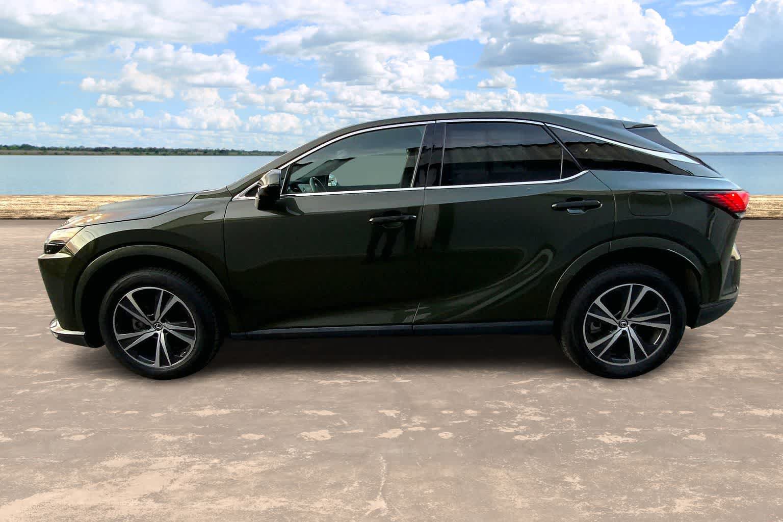Used 2023 Lexus RX 350 FWD image 3