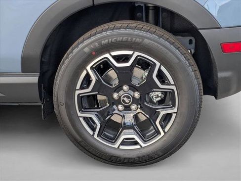 New 2025 Ford Bronco Sport Outer Banks image 10