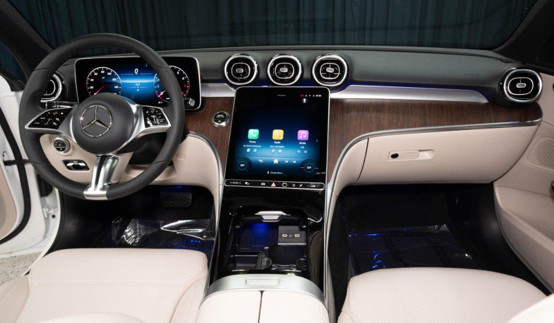New 2026 Mercedes-Benz C 300 Sedan image 21