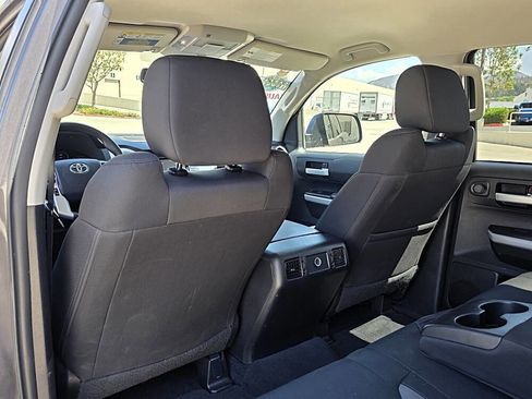 Used 2018 Toyota Tundra SR5 image 19