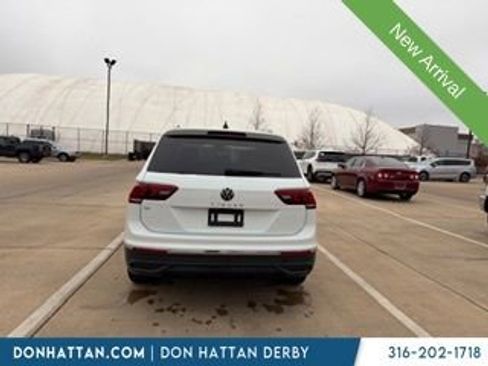 Used 2024 Volkswagen Tiguan SE image 6