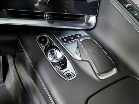 Used 2024 Chevrolet Corvette Z06 RWD image 16
