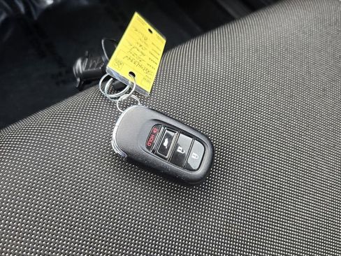 Used 2024 Honda CR-V LX image 17