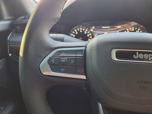 Used 2023 Jeep Compass Latitude AWD/4WD image 23