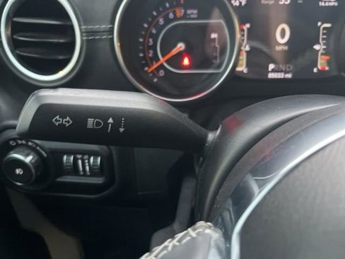 Used 2018 Jeep Wrangler Unlimited Sahara image 15