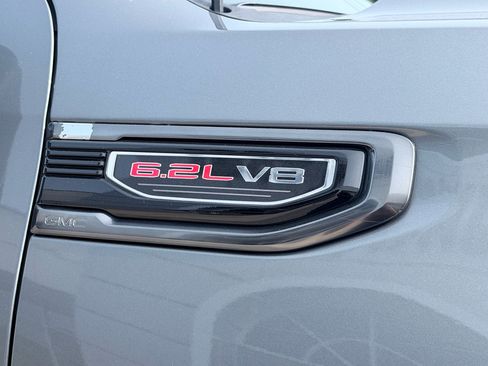 Used 2021 GMC Sierra 1500 AT4 w/ AT4 Premium Package AWD/4WD image 11