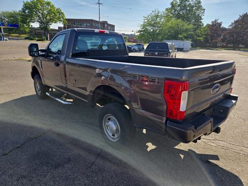 Used 2017 Ford F250 XL w/ Snow Plow Prep Package image 6