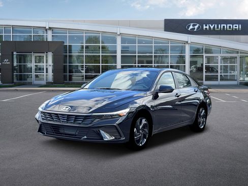 New 2026 Hyundai Elantra Sport image 1