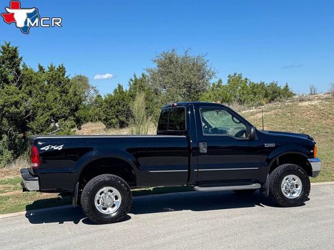 Used 1999 Ford F350 Lariat image 4