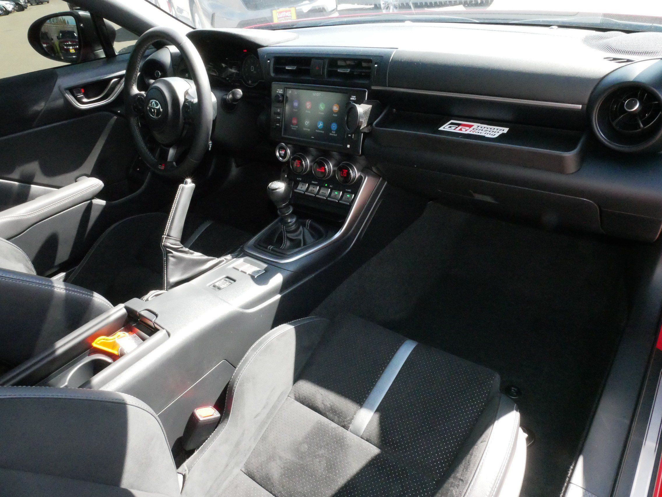 Used 2023 Toyota GR86 Premium w/ ALL Weather Mat Package (TMS) RWD image 10