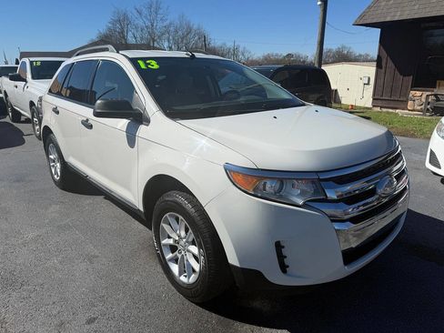 Used 2013 Ford Edge SE image 2