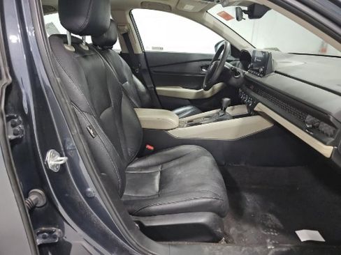 Certified 2023 Honda Accord EX image 9