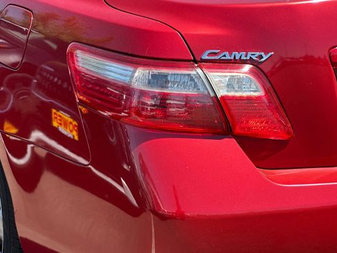 Used 2009 Toyota Camry LE FWD image 23