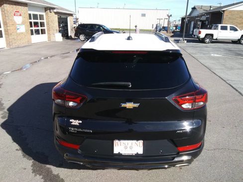 Used 2022 Chevrolet TrailBlazer ACTIV w/ Technology Package image 6