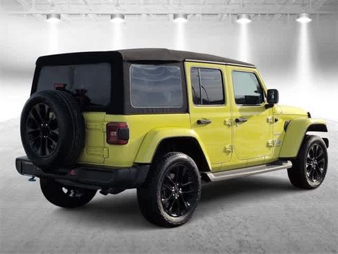 Used 2023 Jeep Wrangler Sahara w/ Cold Weather Group image 8