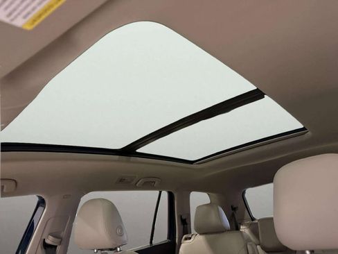 Used 2021 Volkswagen Atlas SE image 16